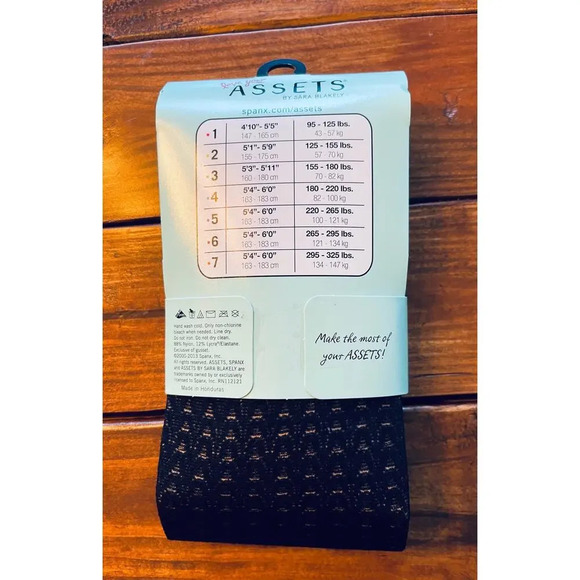 NWT Spanx Assets Black Shaping Tights Textured Wishbone Formal Autumn SZ 2 OR 3 - Picture 3 of 3